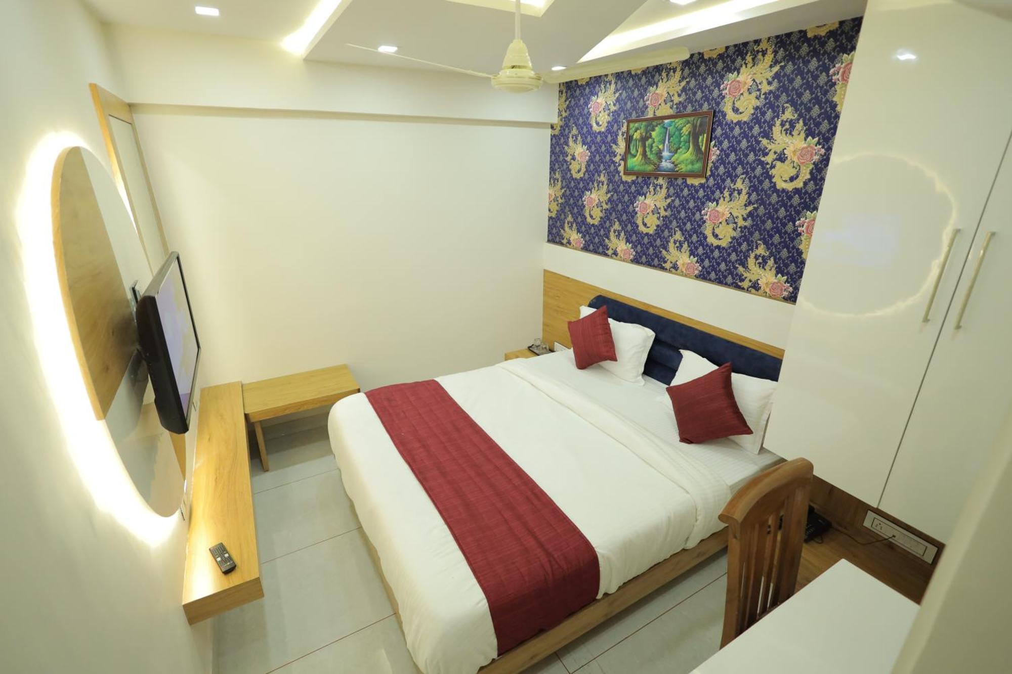 Hotel Rk Fortune Ахмедабад Экстерьер фото
